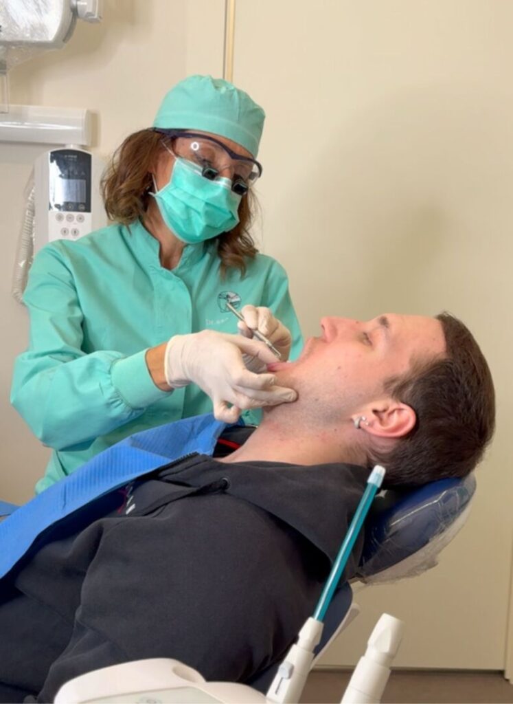 Centro Odontoiatrico Dentalnarco - Dentista a Trezzano sul Naviglio